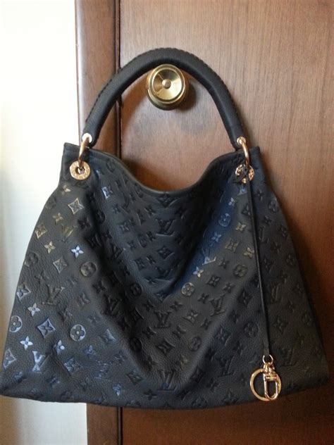 louis vuitton artsy black fake